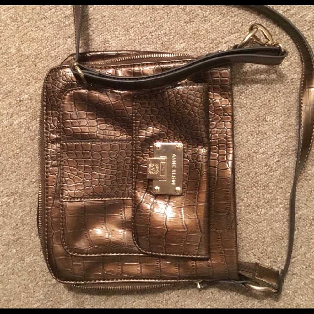 Anne Klein pocketbook